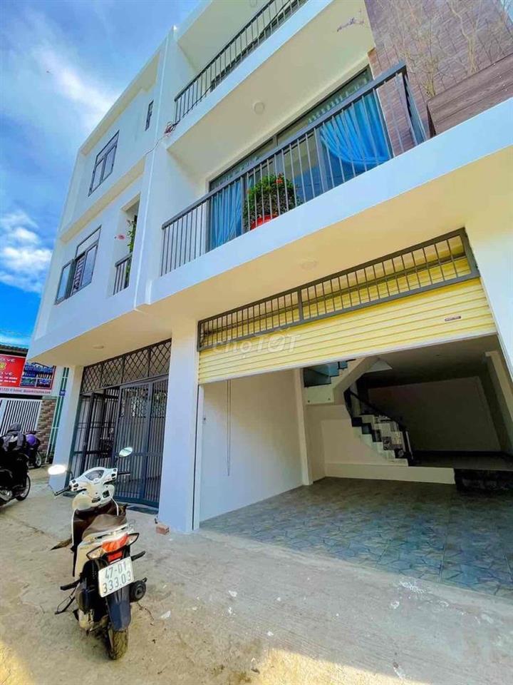 Chính chủ cần bán nhà phố