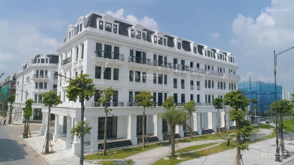 Chủ nhà cần tiền bán gấp gấp căn louis city hoàng mai giai đoạn 3 đường 22,5m giá đầu tư.