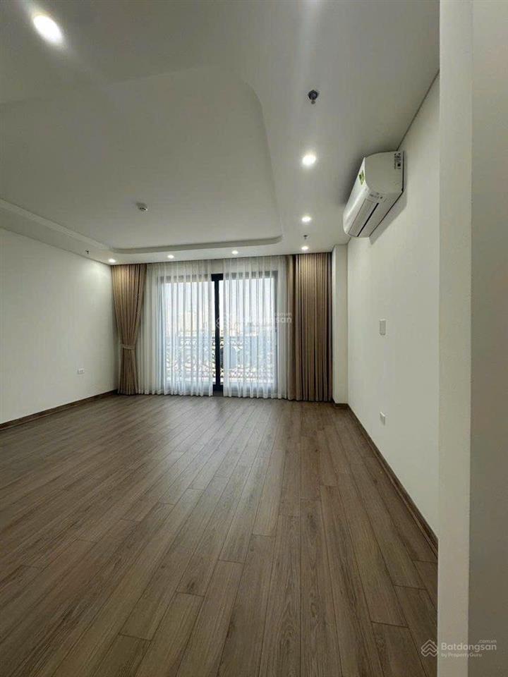 Lô góc 3 mặt tiền 65/90m2 7 tầng giá 24 tỷ. đường rộng 30m, vỉa hè 5m vị trí phù hợp kinh