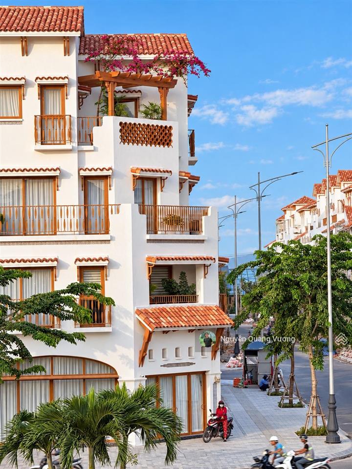 Casa townhouse 131,1m² đất blanca city vũng tàu 4 tầng, 9 phòng nhận nhà 31/10/2026