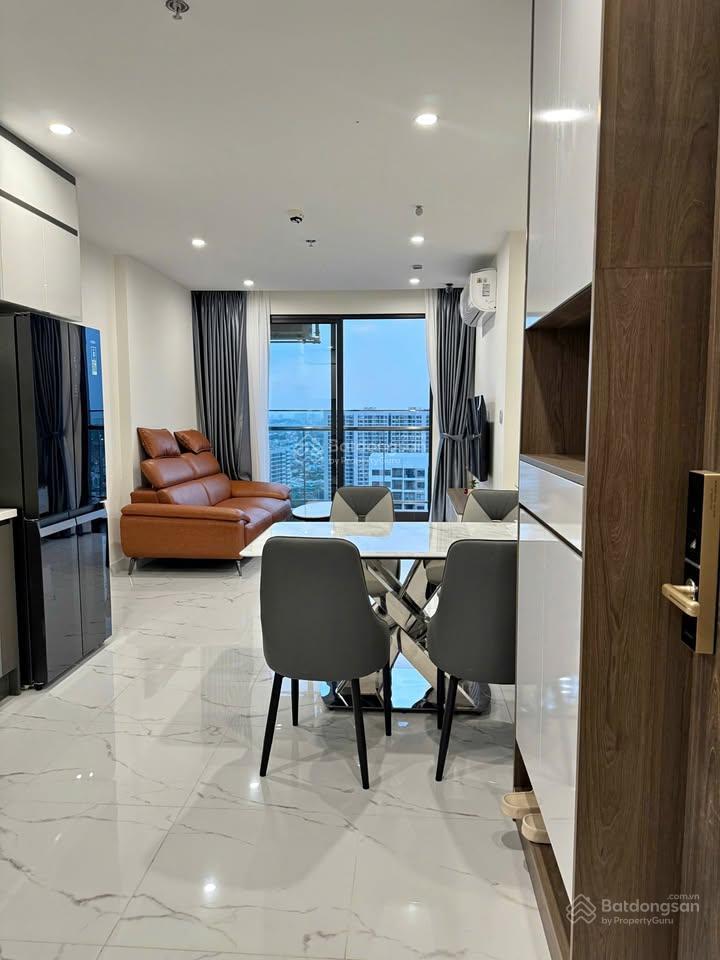 Cc đường hà huy giáp, quận 12, 2pn/2 tỷ sổ hồng riêng, full nt, vay 80%. view hồ bơi, căn góc