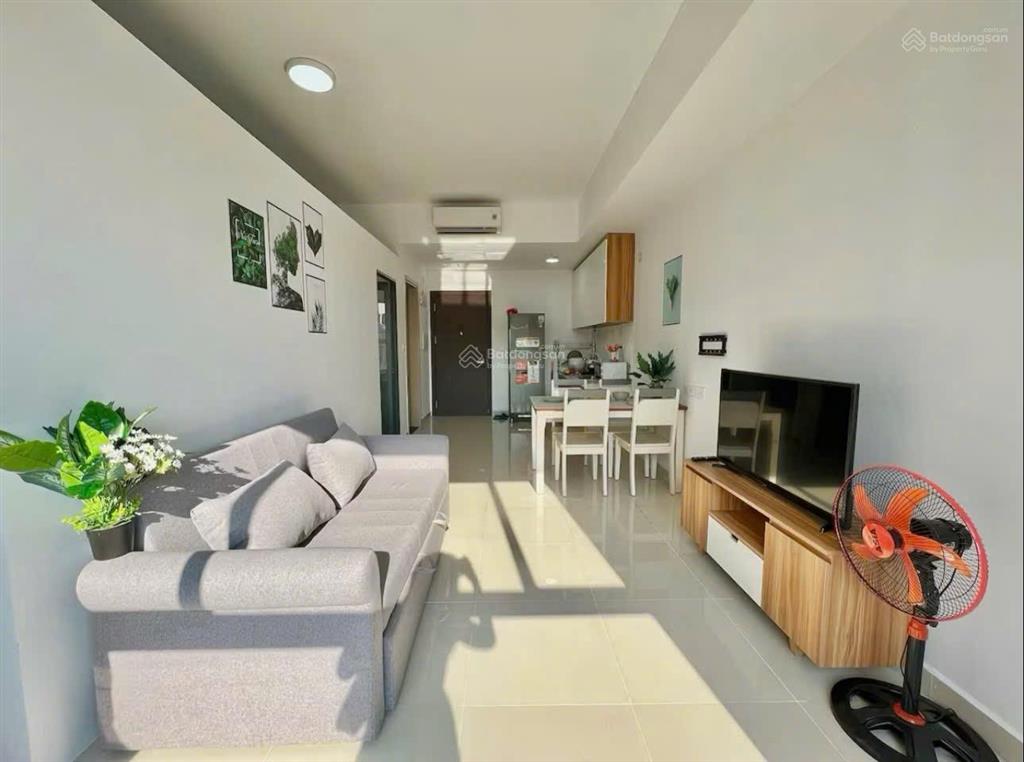 Cần bán căn offictel đầy đủ nội thất có ngăn phòng riêng, sẵn hđ nhà đẹp giá 2.99 tỷ botanica premi