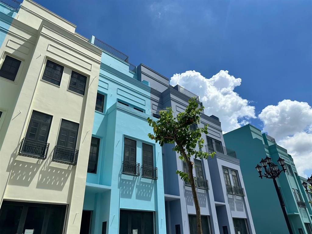 Nổi bật! bán nhanh căn shophouse đại lộ ánh sáng giá tốt kđt kita (stella mega city)