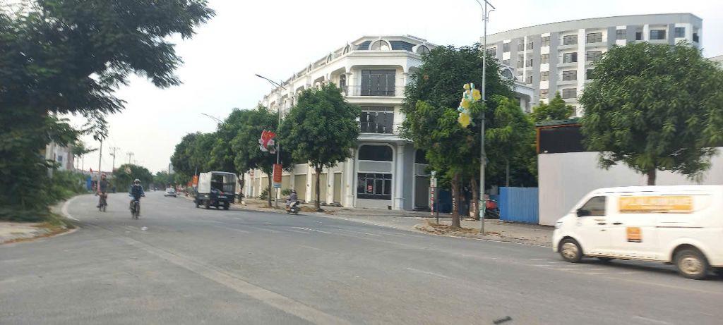 🔥 _ TRUNG TÂM ĐÔNG ANH_DT 72M²_FULL THỔ CƯ_250M RA CAO LỖ_500M RA BỆNH VIỆN ĐA KHOA ĐÔNG ANH_CHỈ 3,X TỶ _