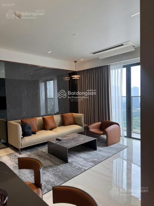 Chủ gửi bán căn hộ cc lữ gia plaza, dt 92m2, 3pn, 2wc có sổ hồng, giá bán 5,5 tỷ 0934 144 ***