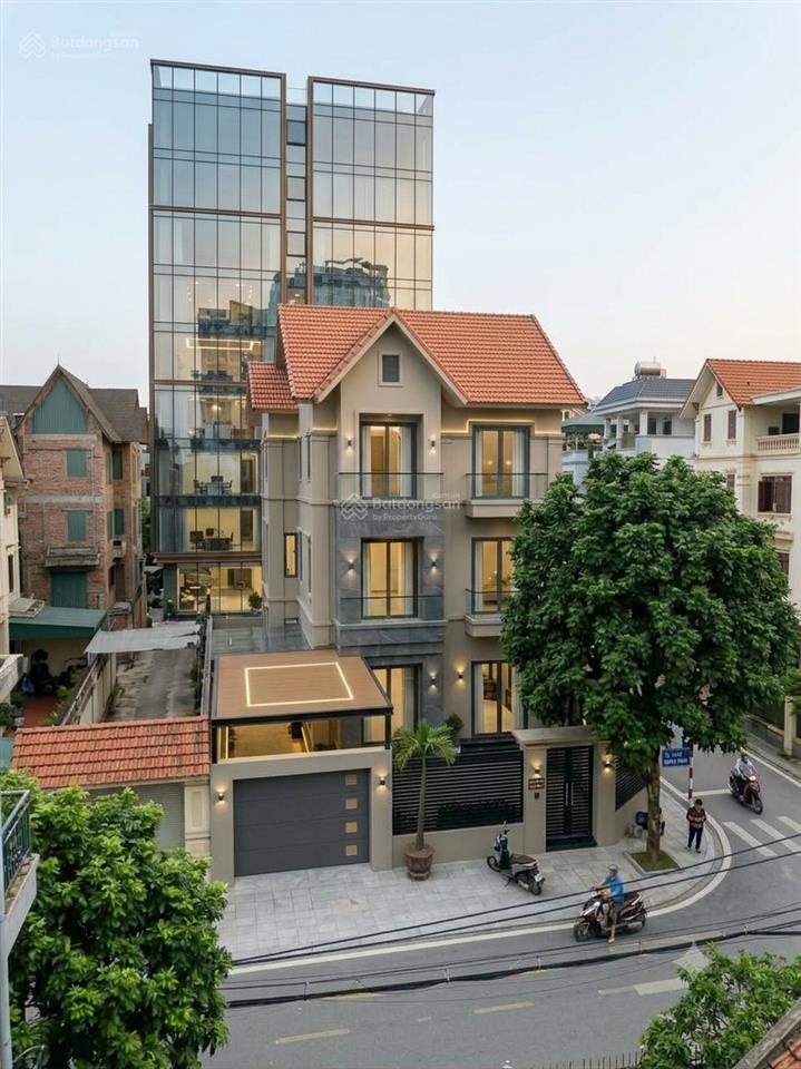 Bán biệt thự kđt việt hưng 180m2 mặt tiền 9.8m ô tô tránh kinh doanh sầm uất giá 55 tỷ