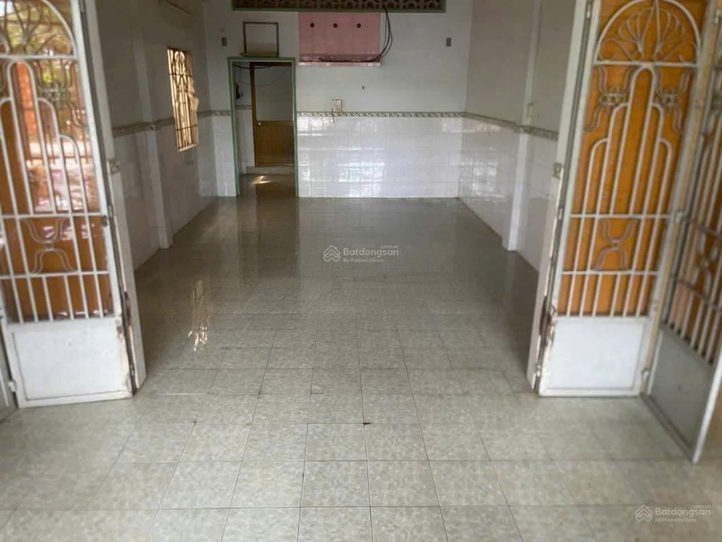 Bán nhà đẹp giá rẻ thủ thừa, khu vực đông dân cư, sổ hồng riêng, phù hợp mở spa, tạp hóa, giá tốt