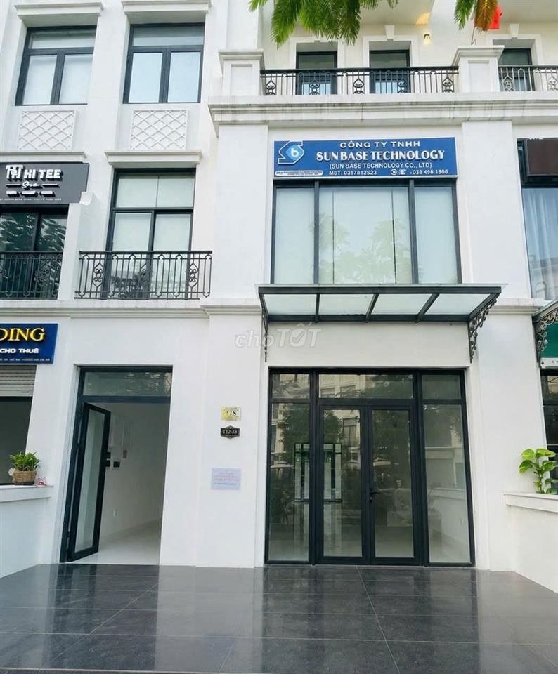 Nhà phố Manhattan 126m², 5 tầng, thang máy, HĐ thuê 45tr, 33 tỷ