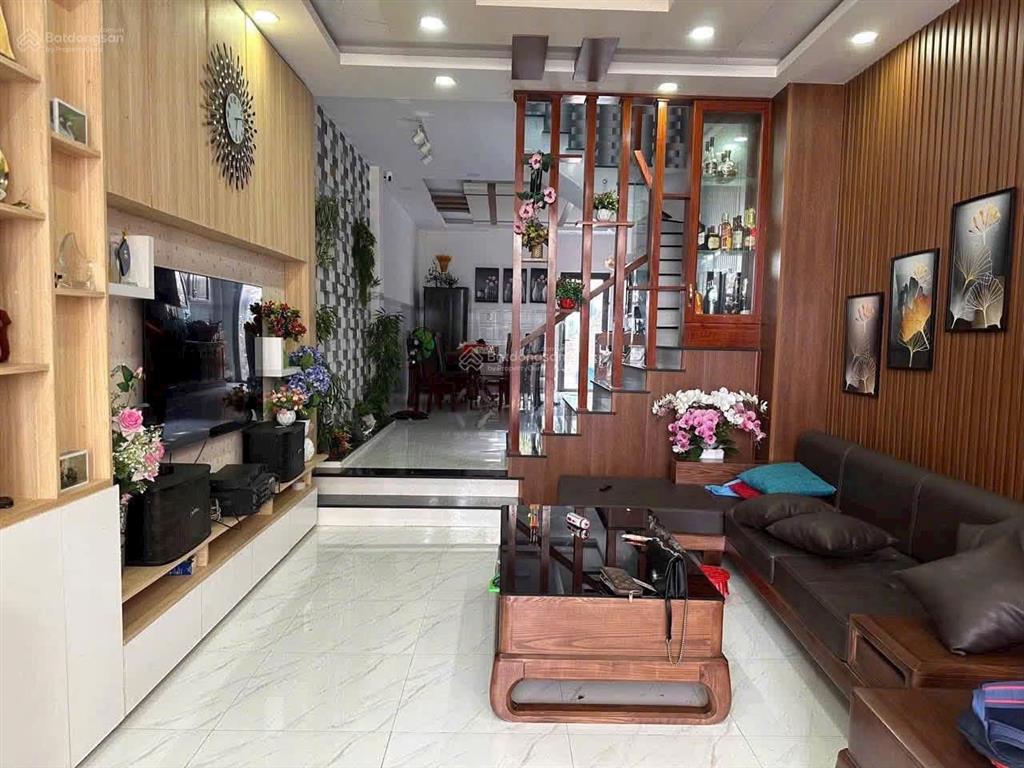 Kẹt tiền bán lỗ nhà sổ đỏ 3 tầng khu đô thị an bình tân, cạnh dự án sun 0901 383 ***