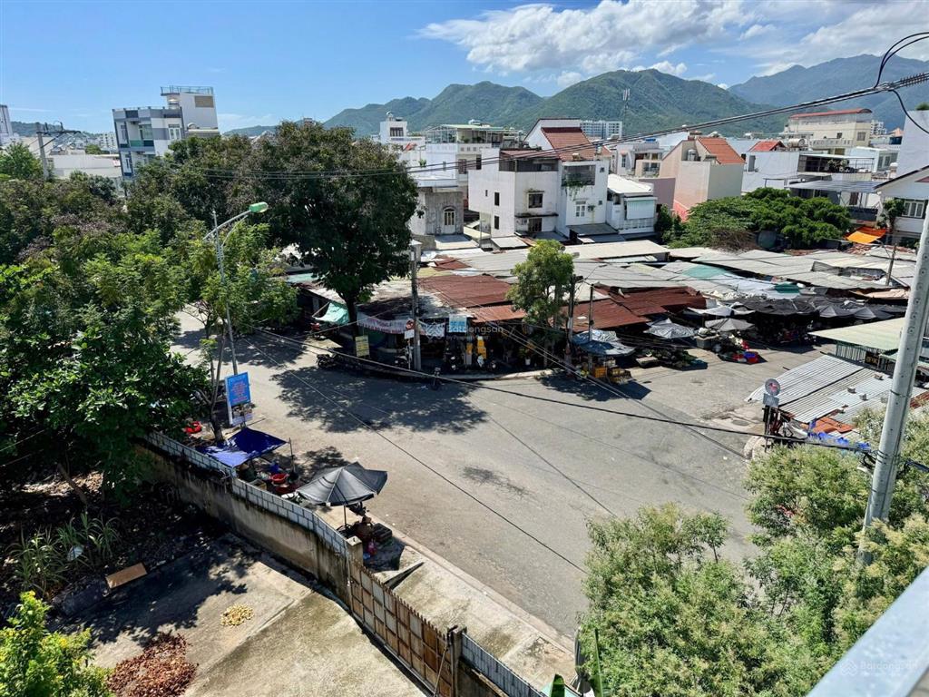Hiếm nhà ngang 8,18m đường nguyễn thị định cạnh lê hồng phong, kế kđt sân bay cũ