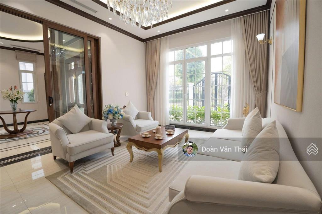 Chính chủ gửi bán căn bt view công viên, sẵn sổ sang tên, giá tốt dự án eurowindow twin parks