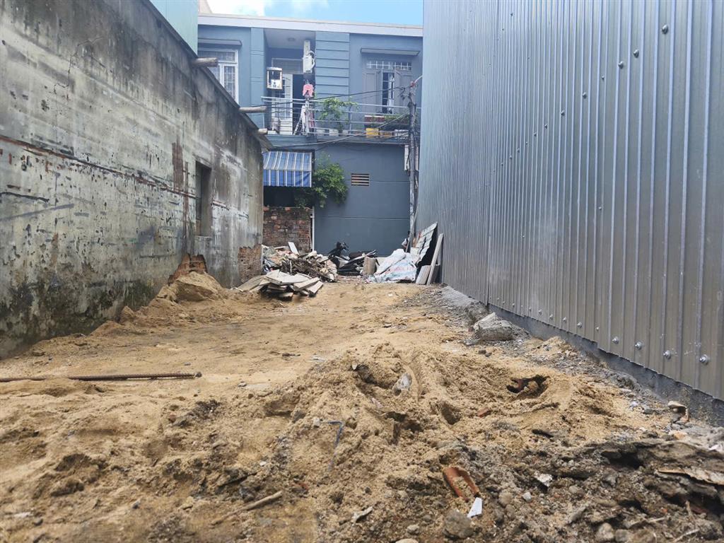 ► Đất Kiệt 3m thông 40m ra Đường lớn, gần Tiểu La, 60.5m2, ngang 5m, 3.65 tỷ