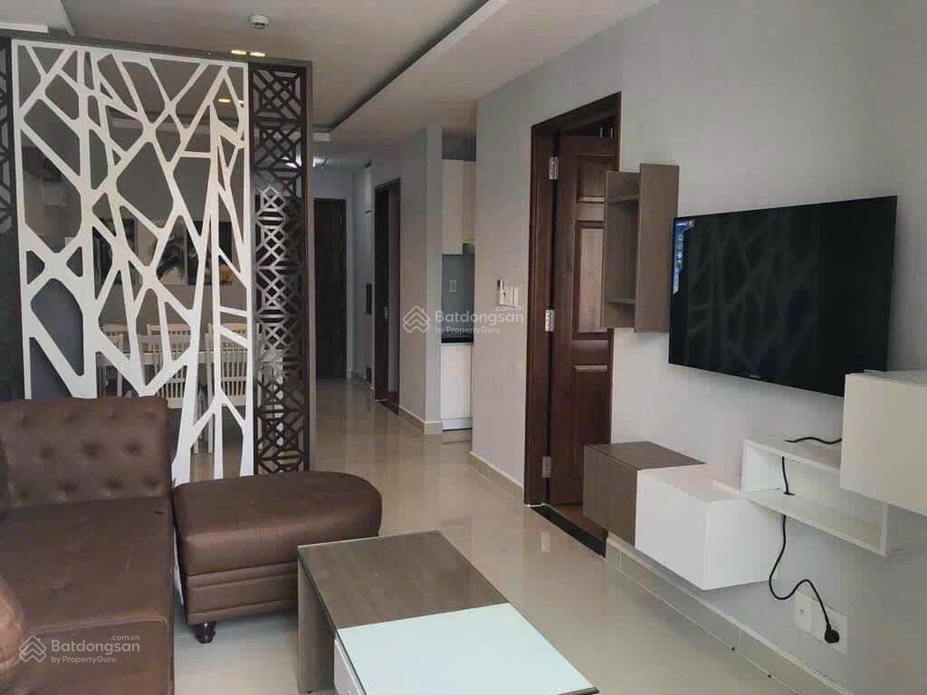 Bán gấp giá tốt căn hộ 2pn, 2wc tại sky center, đầy đủ nội thất cao cấp, view đẹp