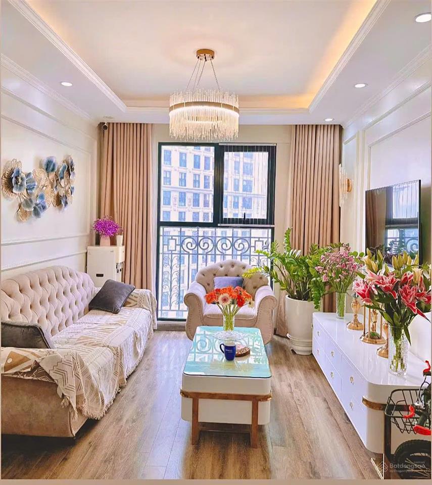 Chính chủ bán căn 3 ngủ 95m2 tại the emerald, full đồ, sổ đỏ tầng trung view đẹp giá 7,4 tỷ