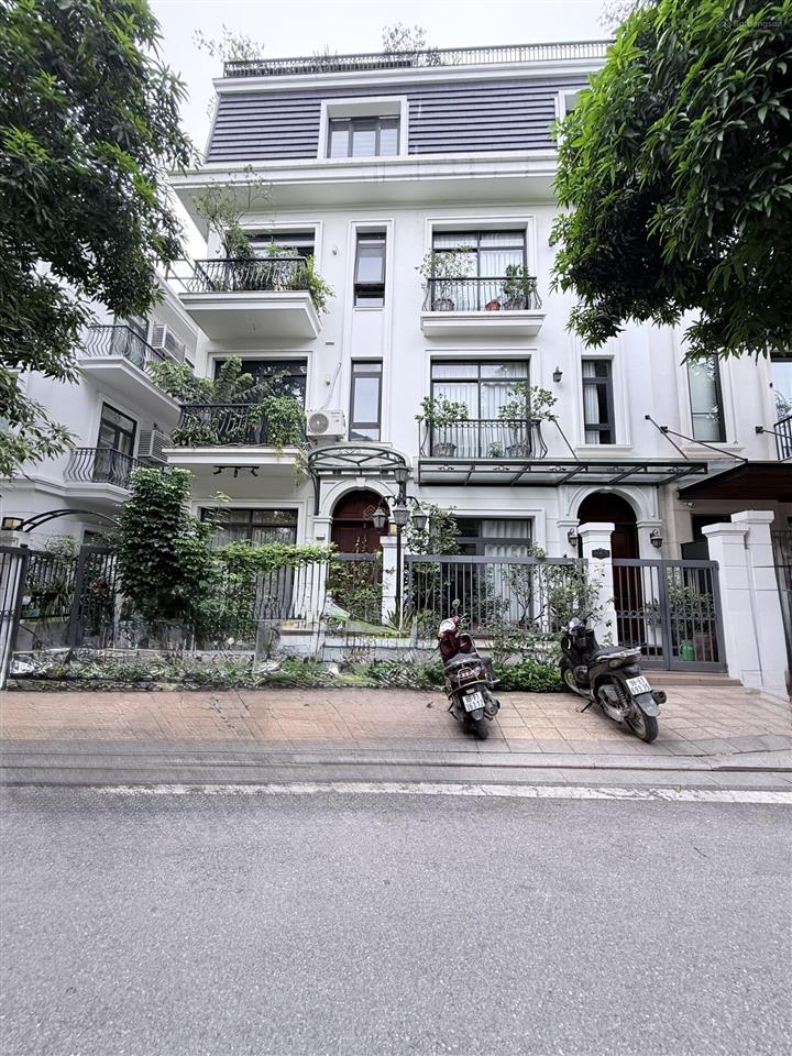 Vinhomes green bay mễ trì. 145m2. 6 tầng. mặt tiền 7.5m. 96 tỷ
