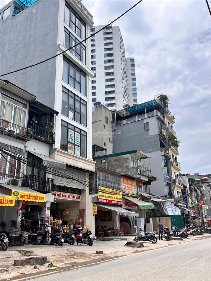 Mặt phố la thành giảng võ dt 79 m. 10 tầng hầm. mt 5.6 m. chỉ 74 tỷ
