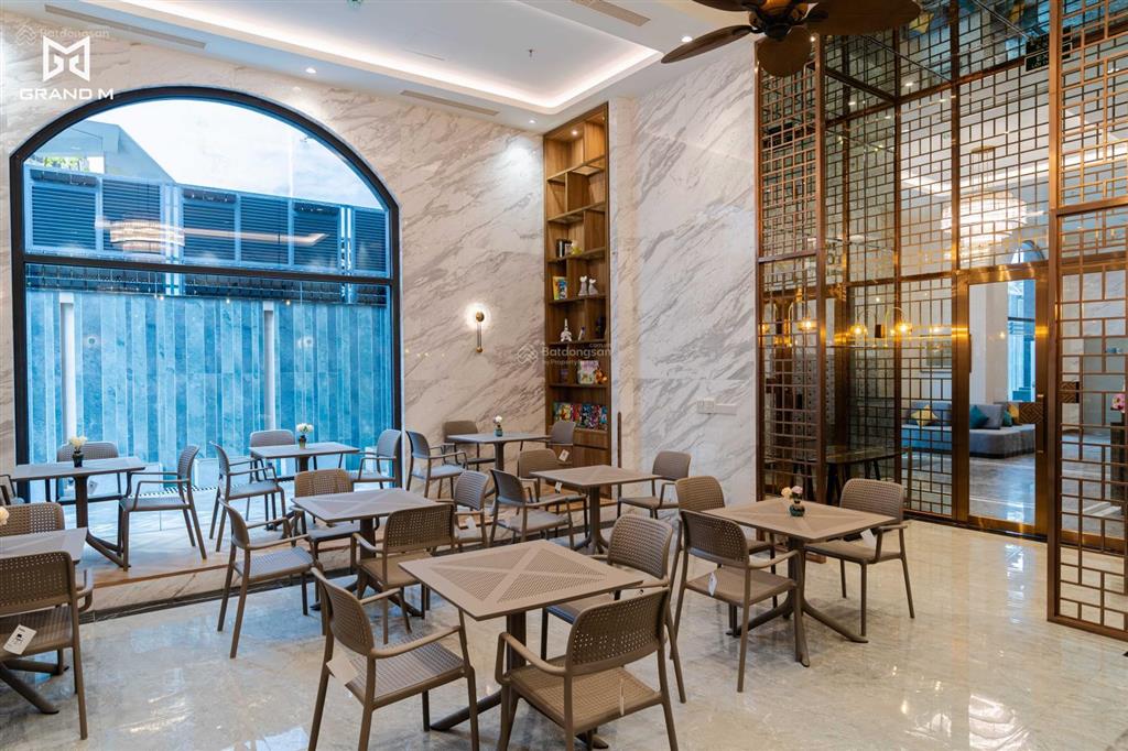 Chính chủ cần bán căn góc đẹp 71m2 chung cư the gloria full nội thất. 0904 859 ***