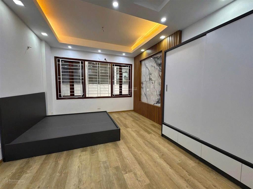 Phân lô thái hà ngõ thông ô tô tránh vỉa hè kinh doanh tốt, 61m*5t mt 4,5m. giá 32 tỷ!
