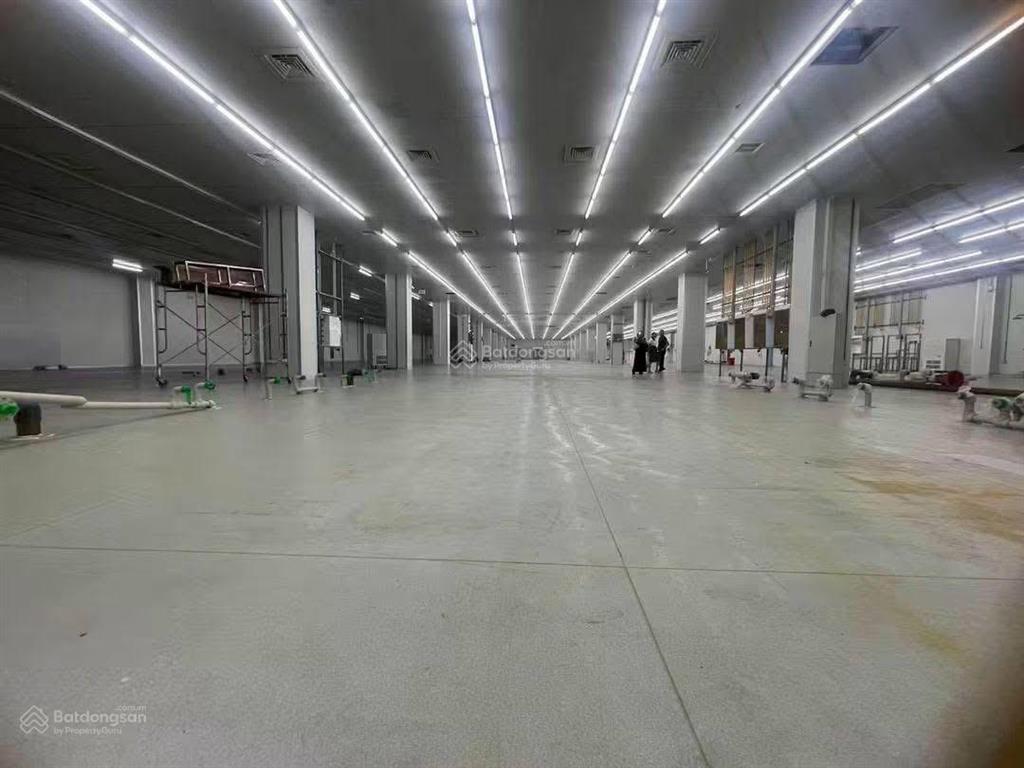 Bán kho, nhà xưởng 4600 m2 tại quốc lộ 32, thị trấn gạch, huyện phúc thọ, giá 57 tỷ