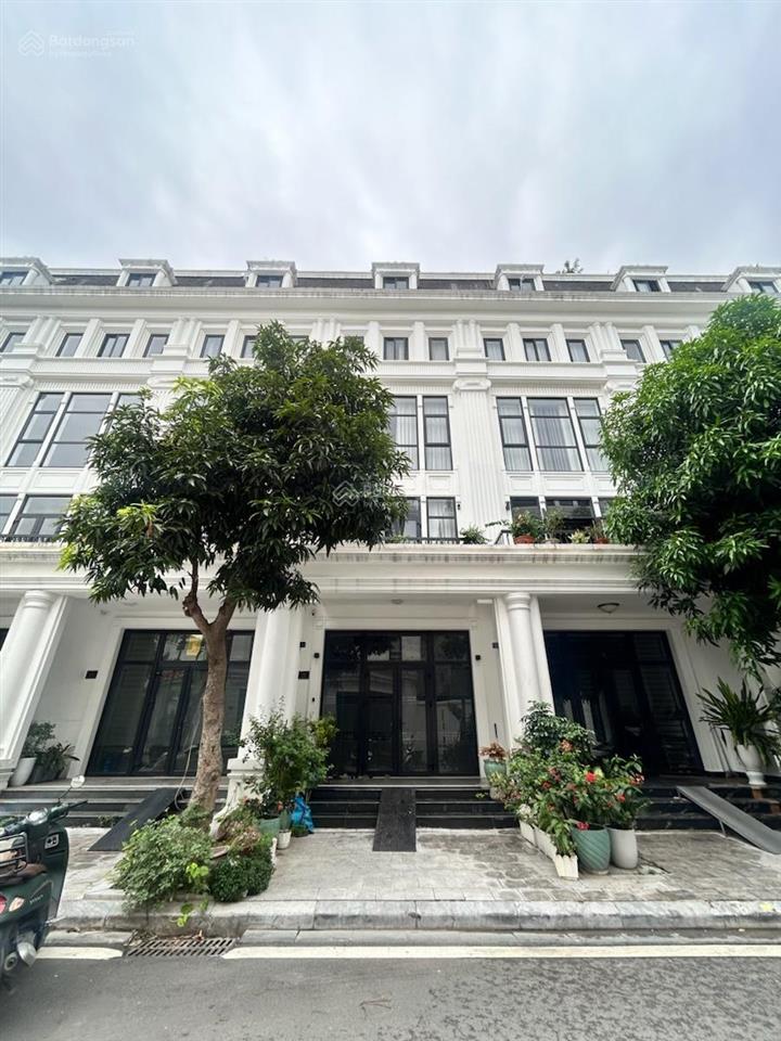Bán nhà kđt louis city hoàng mai 100m, 5 tầng, mt 5m, chỉ hơn 200tr/m còn thương lượng
