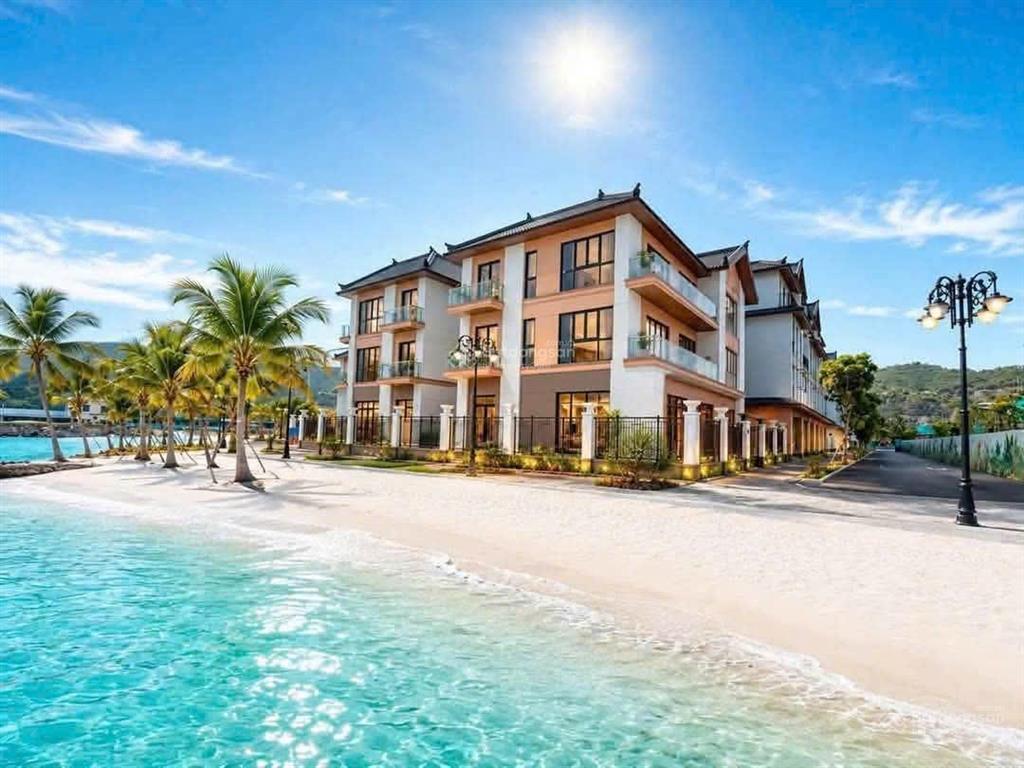 Bán nhanh căn 3 tầng phân khu ngọc trai gần biển vinhomes pearl bay, dt 63m2, đã bàn giao, 13,4 tỷ