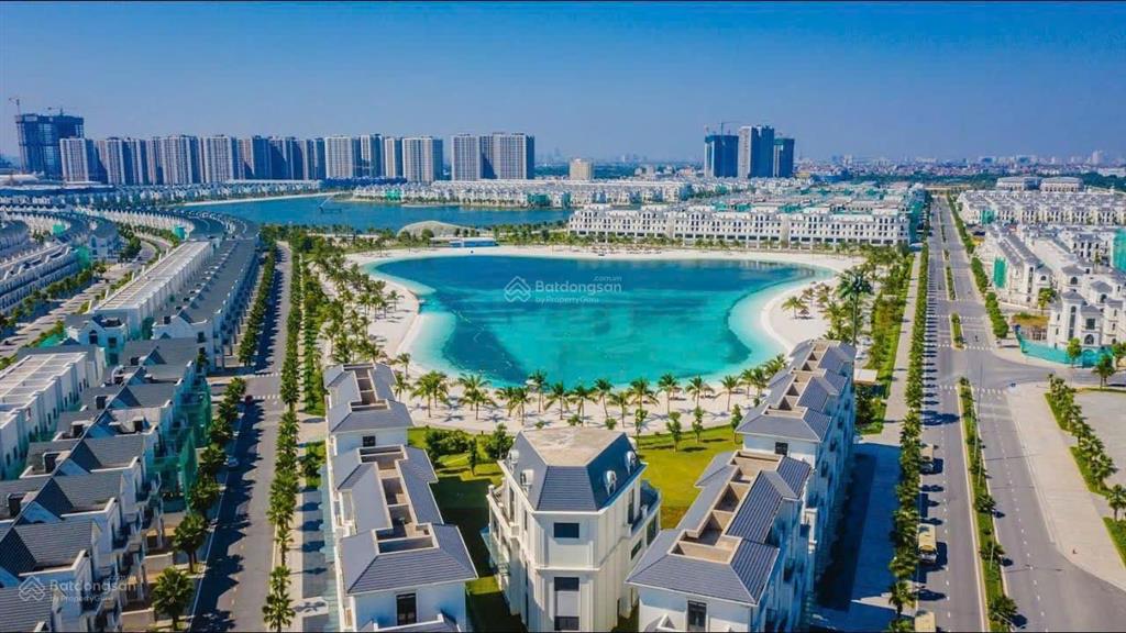 Cc bán lk xẻ khe san hô 16 dt 168m2, hướng tb view vườn hoa full nội thất, 35.8tỷ, 0968 870 ***
