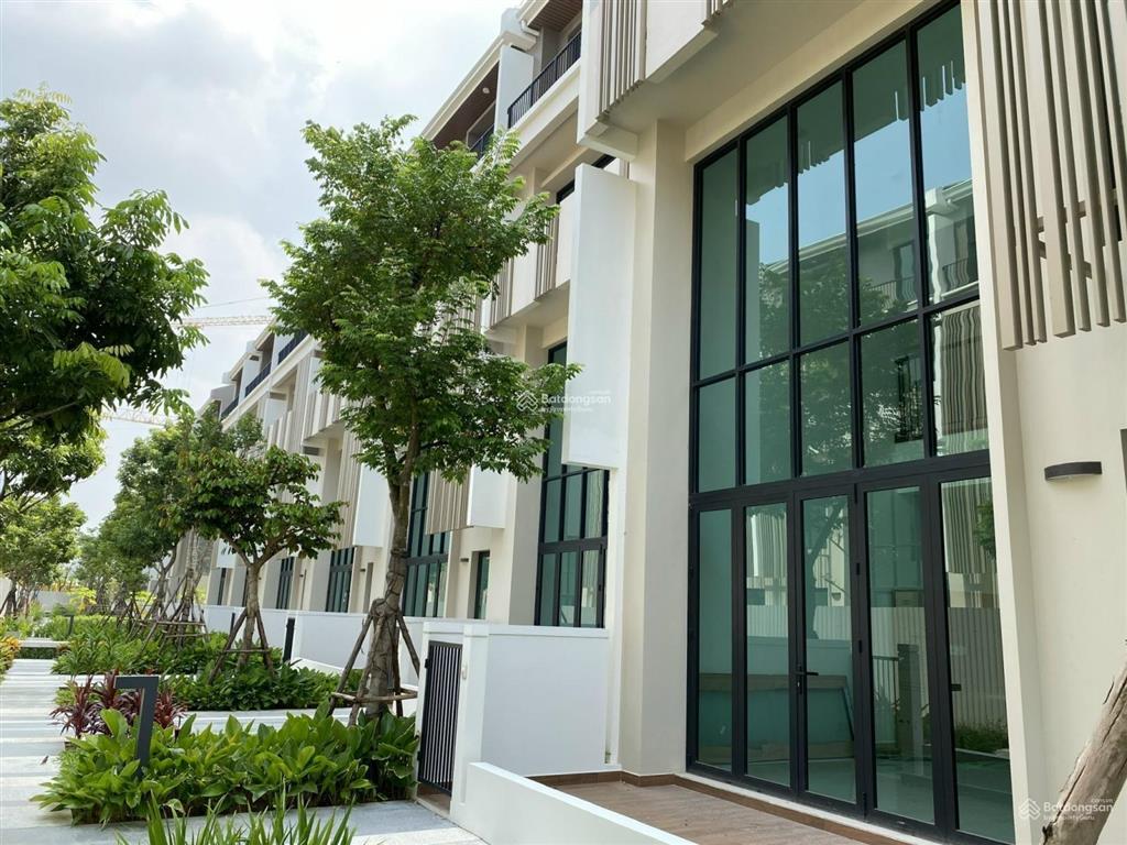 Bán căn xẻ khe mansionsparkcity75 tỷ tặng full nội thất 10 tỷ