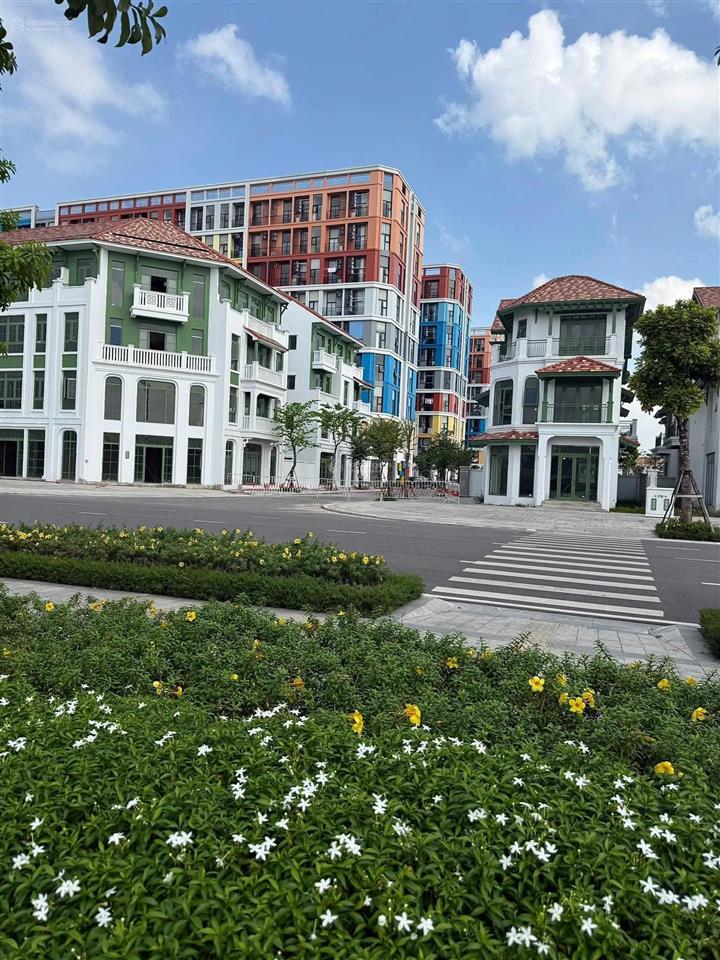 Bán căn 3 phòng ngủ sun urban hà nam full nội thất xịn chưa ở ngày nào