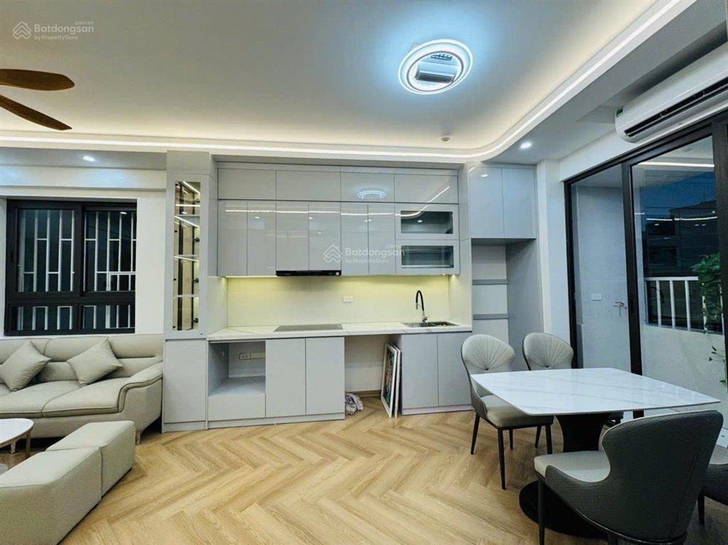 Siêu phẩm mặt phố nguyễn khánh toàn cầu giấy 95m2 5 tầng giá 56 tỷ tl kinh doanh đỉnh