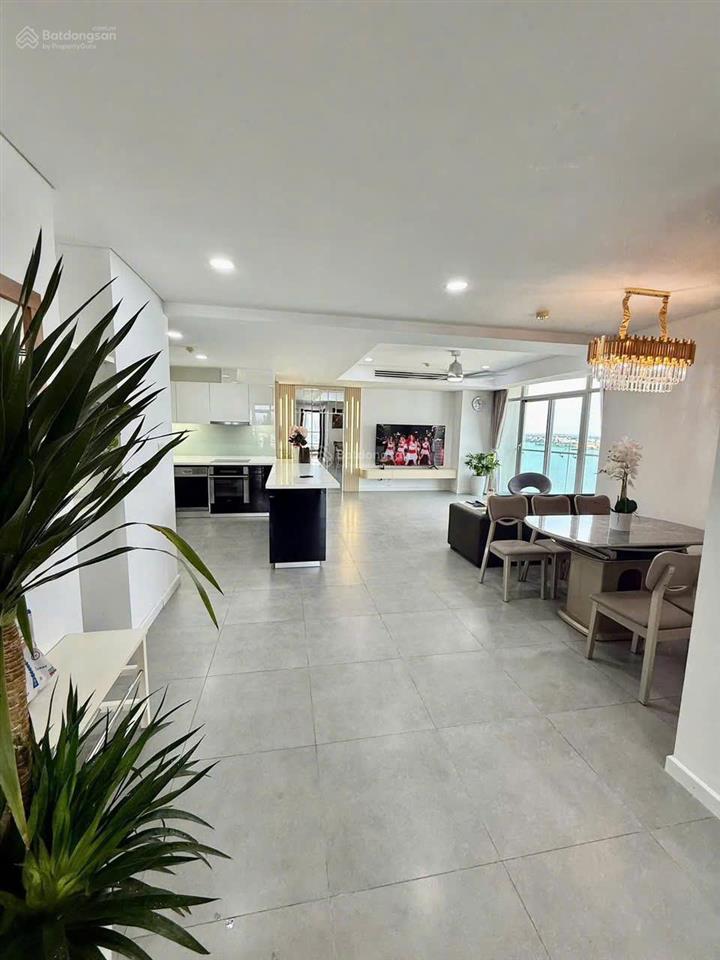 Chính chủ bán căn hộ 106m2 3pn tòa b chung cư chelsea residences. full đồ. giá 11 tỷ.