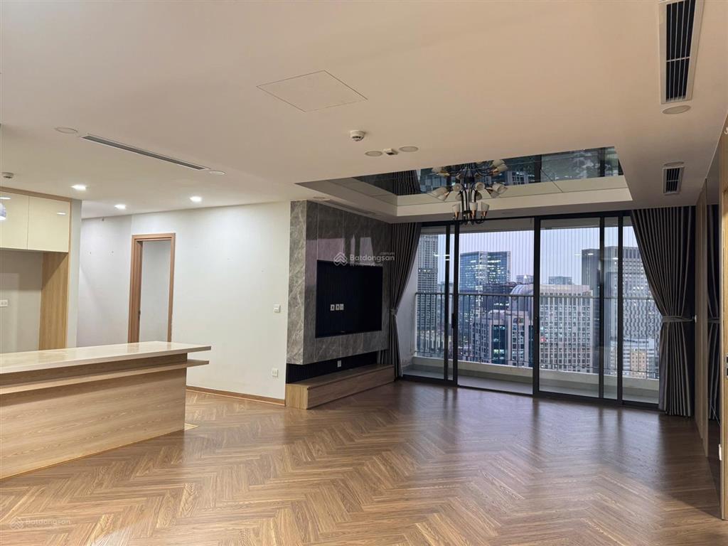 Bán căn góc 4pn 3wc, 154m2 tại the park home, cầu giấy. em đức 0387 896 ***