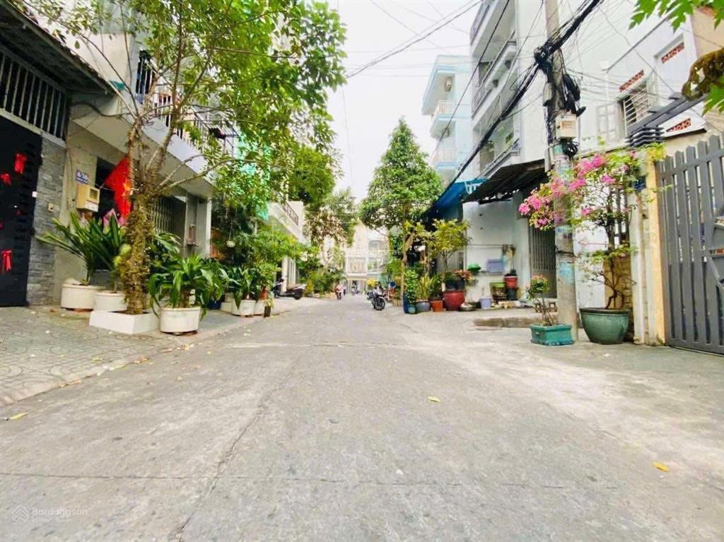 Cần bán gấp nhà 2 tầng phạm quý thích tp
