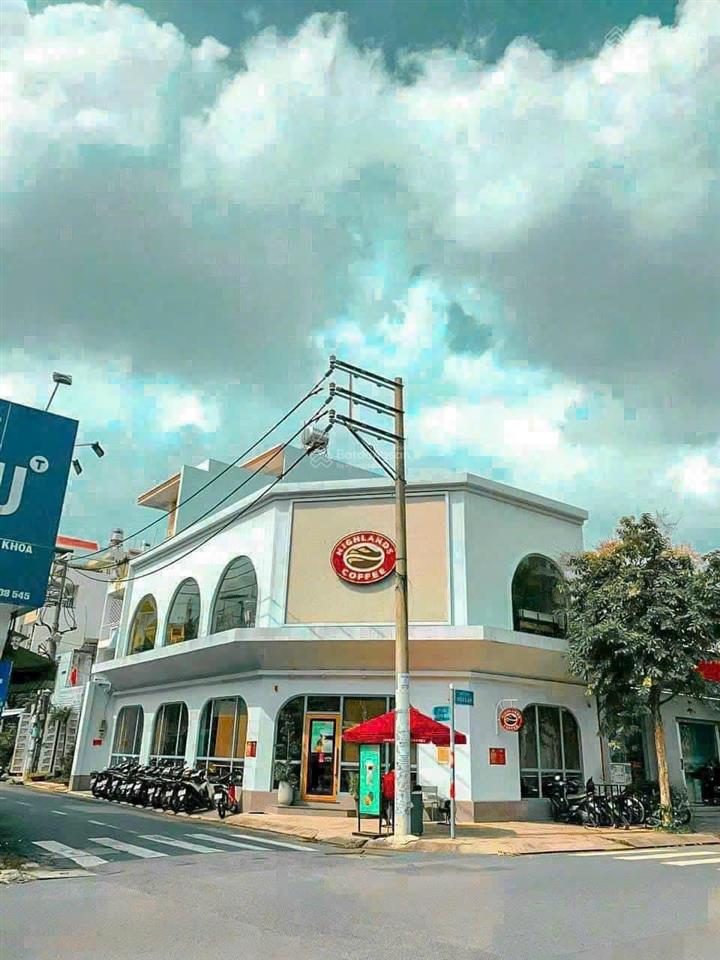 Hot! bán nhà mặt tiền đường độc lập, tân phú, 8 x 18m, cn 160m2, hđt 50tr/tháng, giá 25,5 tỷ tl