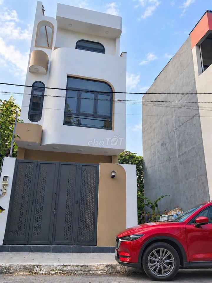 BÁN NHÀ NGUYỄN XIỂN, CẠNH VINHOMES– 3 TẦNG, MỚI ĐẸP - NHỈNH 4Đ