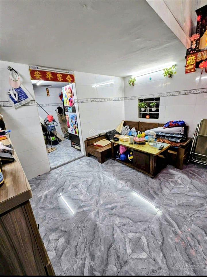 Nhỉnh 1 tỷ căn hộ lầu 2 đường trần phú q5 nhà mới ở ngay 2pn shr lâu dài.