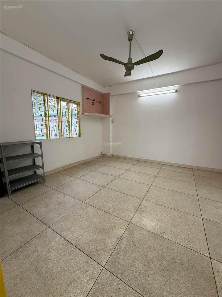 Nhỉnh 2 tỷ, cc viễn đông trần hưng đạo quận 5 dt 57m2, 2pn, shr lâu dài