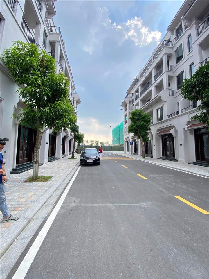 Hiếm liền kề viễn đông 75m2 vị trí trung tâm vin cổ loa giảm 9 tỷ, còn 18 tỷ