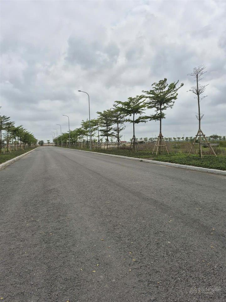 Chuyển nhượng 2000m2 tại vụ bản, nam định