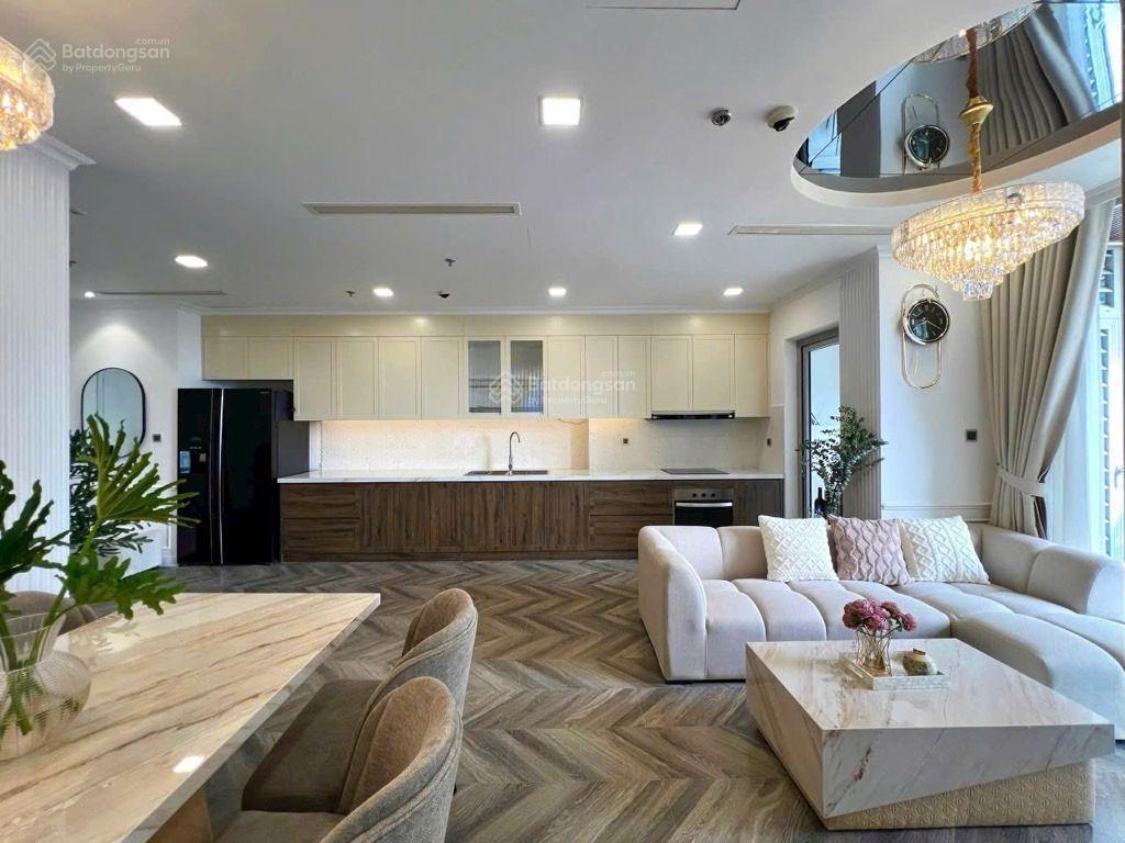 Chdv dòng tiền khoảng 70 triệu/th hơn 11tỉ p,gia định giáp quận 1 kế bờ kè rạch xuyên tâm