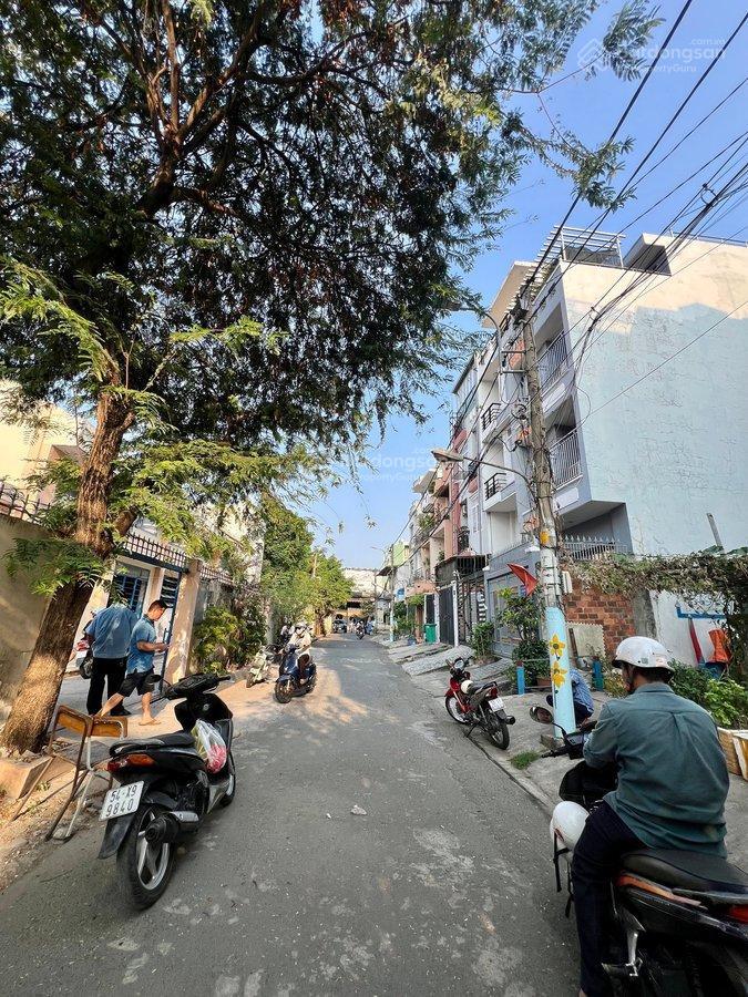 Bán đất nền 64m2 tại nguyễn gia trí, ung văn khiêm, không vướng quy hoạch cách metro chỉ 1,5km