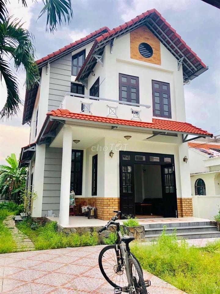 Biệt thự 260 m2 chỉ 18,9 tỷ hẻm xe hơi ,Đặng Văn Bi , ĐH Kiến Trúc