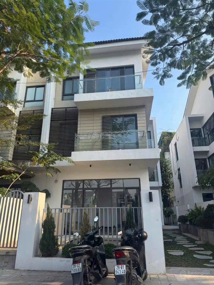 Biệt thự an vượng vị trí rất đẹp sát công viên thiên văn học giá năm kia