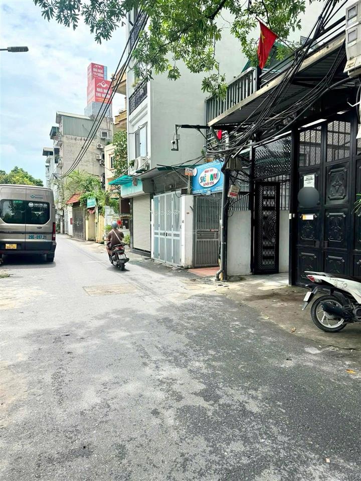 Ô tô đỗ cửa bạch mai, 2 thoáng trước sau, kd, 5m ra ô tô tránh, dân xây sổ 60m2, nhỉnh 8 tỷ