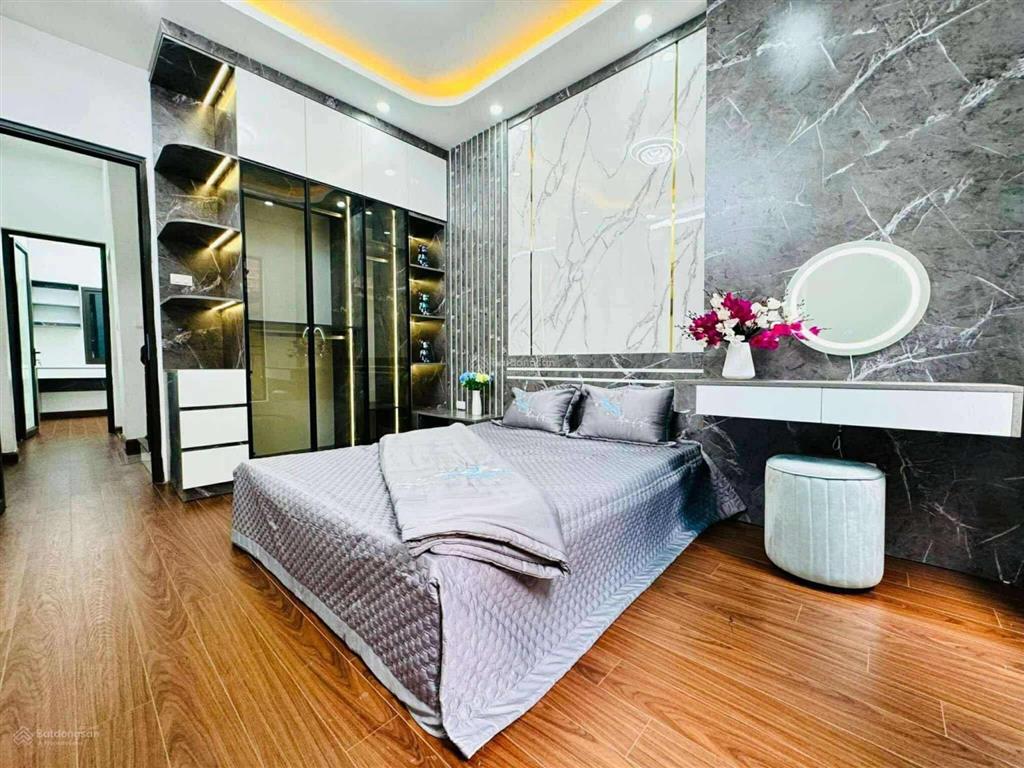 Siêu hiếm! bán nhà tô vĩnh diện nhỉnh 10 tỷ khu quân đội phân lô gần phố