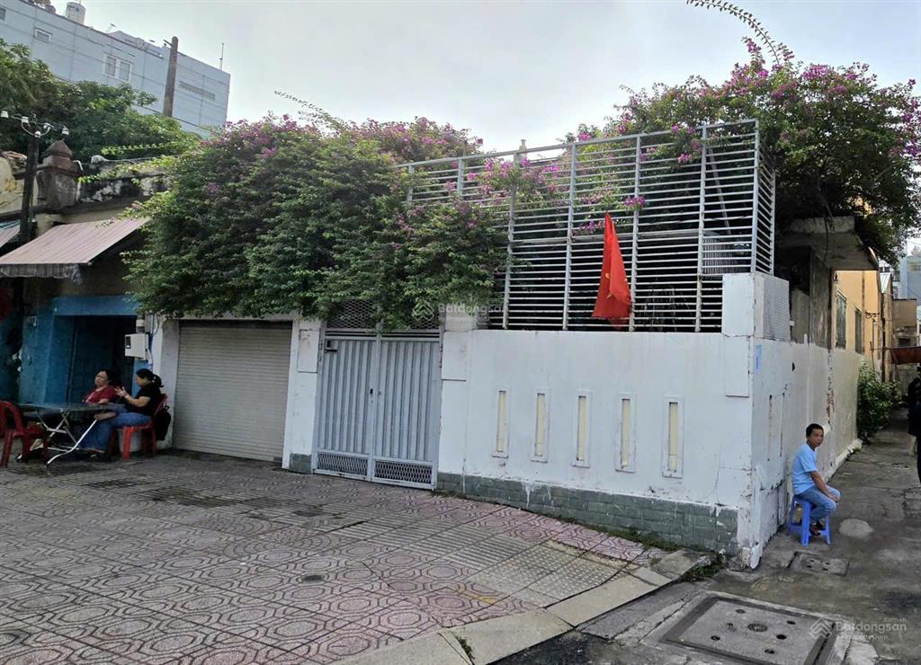 Bán lô đất ngang 10m ngay trần não giá giảm về 35 tỷ cực tốt dt 10x19,4m (cn 190,4m2) qhxd 5 tầng