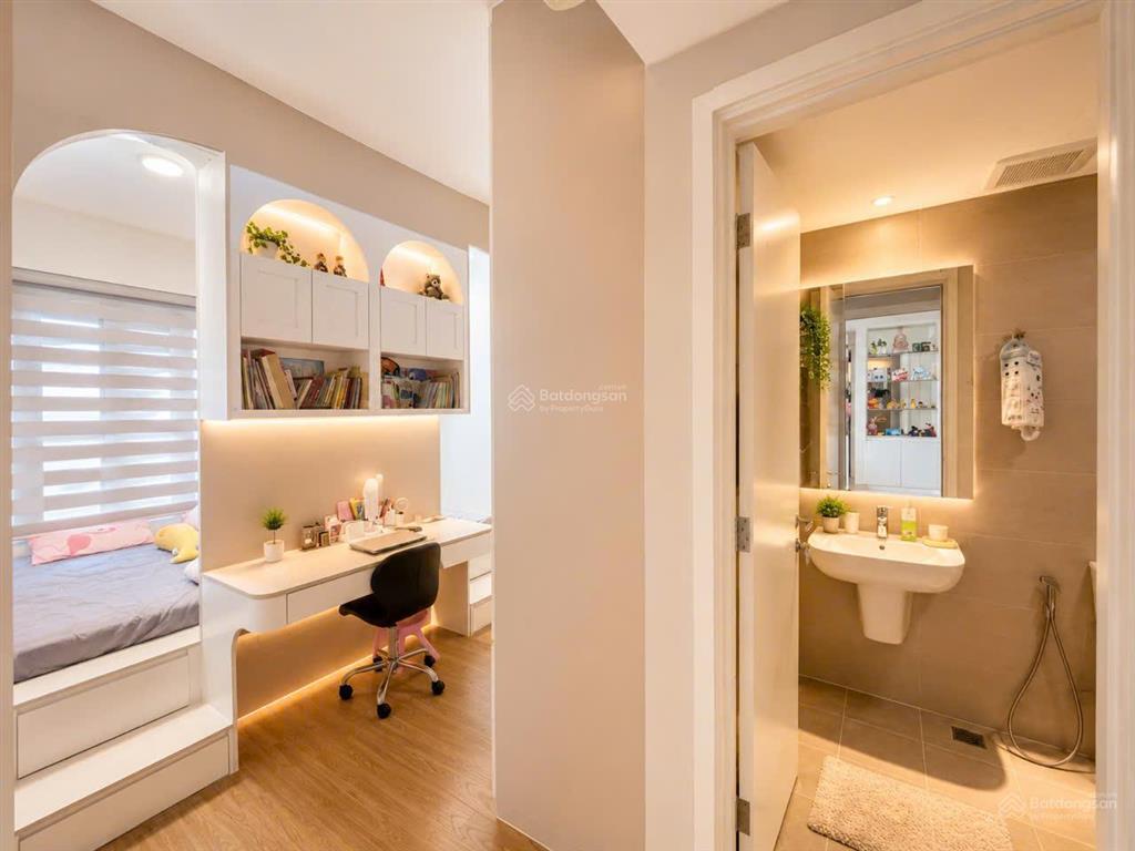 Bán căn hộ chung cư 2pn, 2wc tại masteri thảo điền, 9 tỷ, 77.5m2 view sông full nội thất