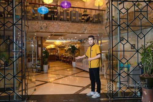 Bán khách sạn 57 phạm hồng thái, hà nội, 234m2,mặt tiền 8,6m,56 phòng, thuê 450tr/tháng, giá 219 tỷ