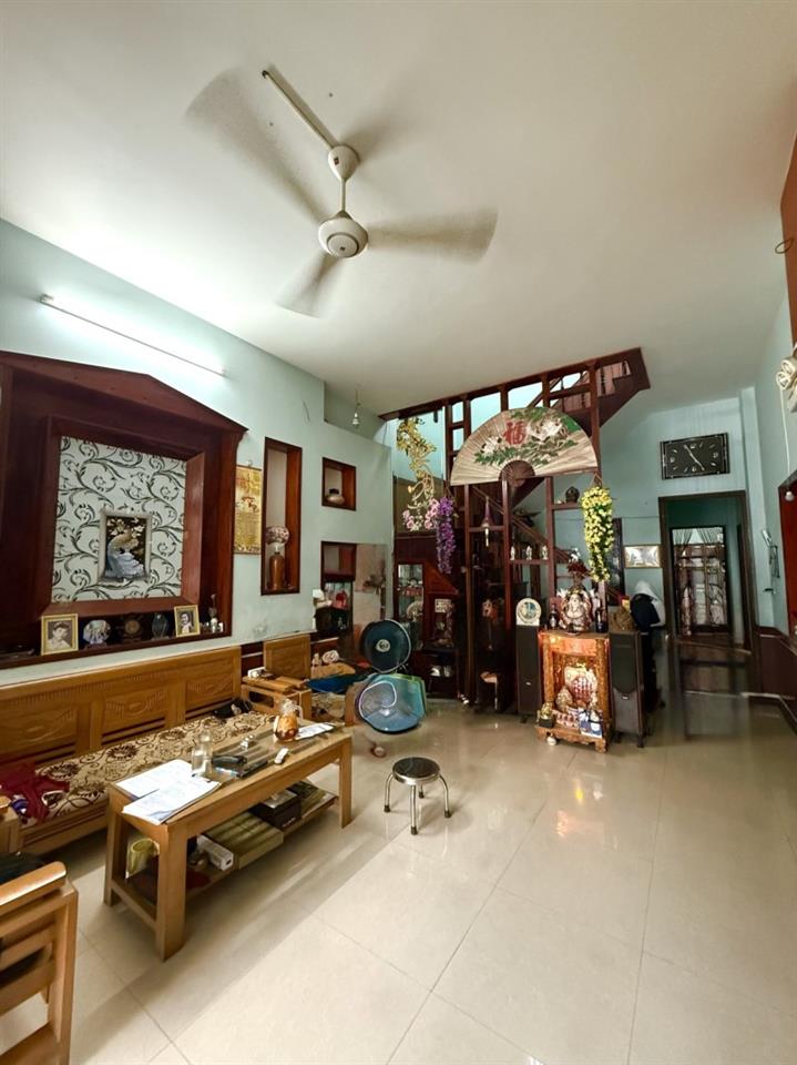 # Kiệt 5m Thái Thị Bôi, 112m2, 2 tầng đúc, sân Ô tô, 3PN, 5.x tỷ