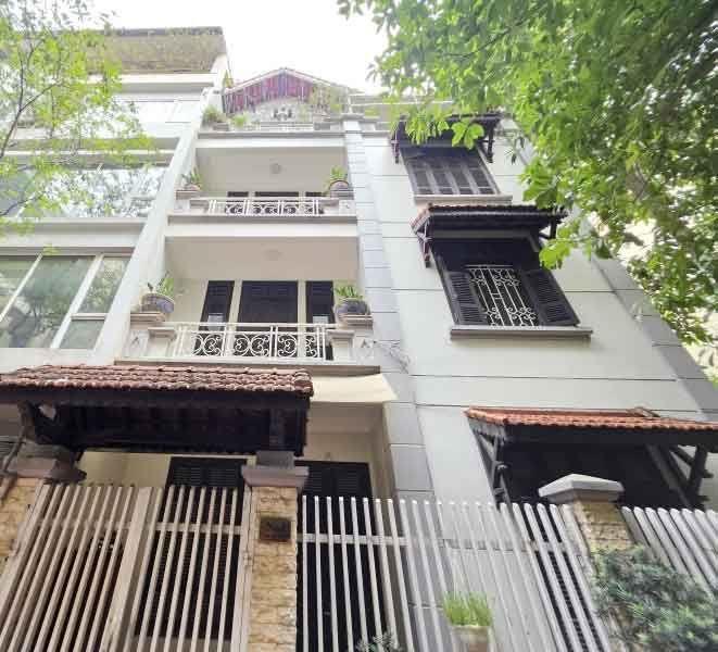 Nhà đẹp Lạc Long Quân, Tây Hồ, ôtô tránh, thang máy, 2 thoáng, 88mx6t, 35 tỷ, 0985696268
