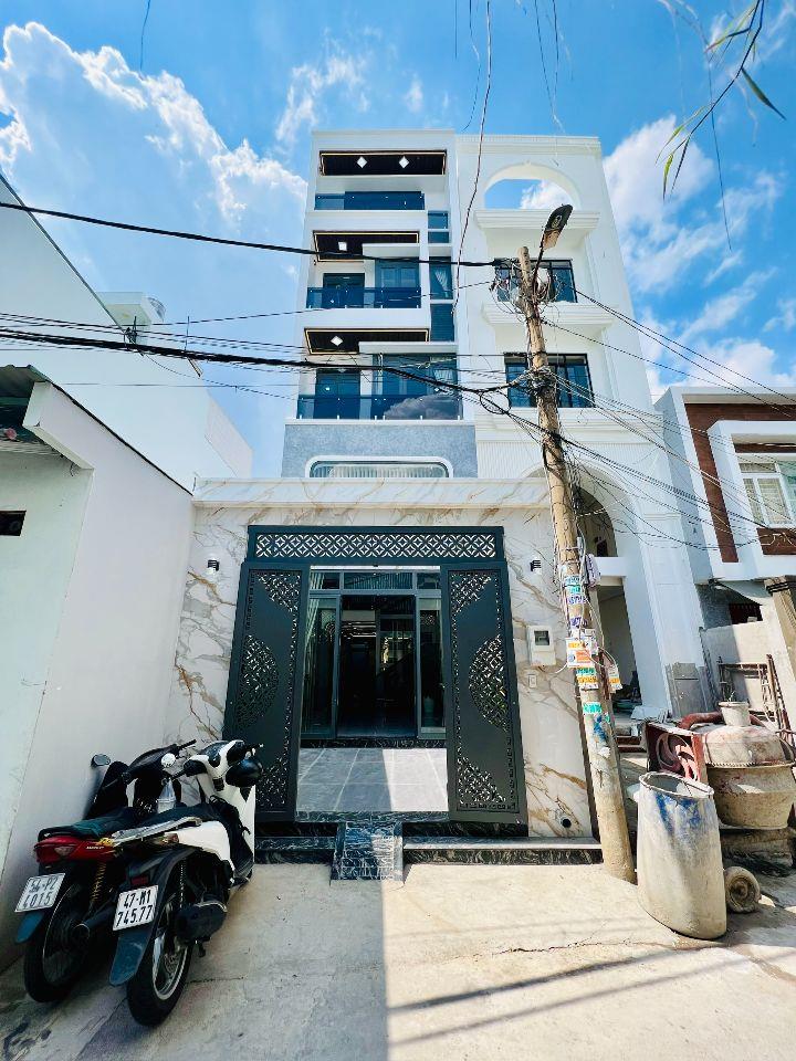 Siêu Phẩm Nhà Cao Cấp Gần Aeon Đường Tên Lửa 4,3x19m Thang Máy 5 Tầng 5PN 9,4 Tỷ SHR